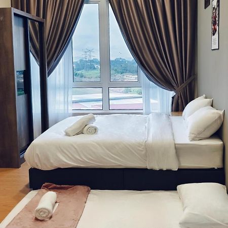 Valley Suites By Wyatthomes Kuantan Exterior foto